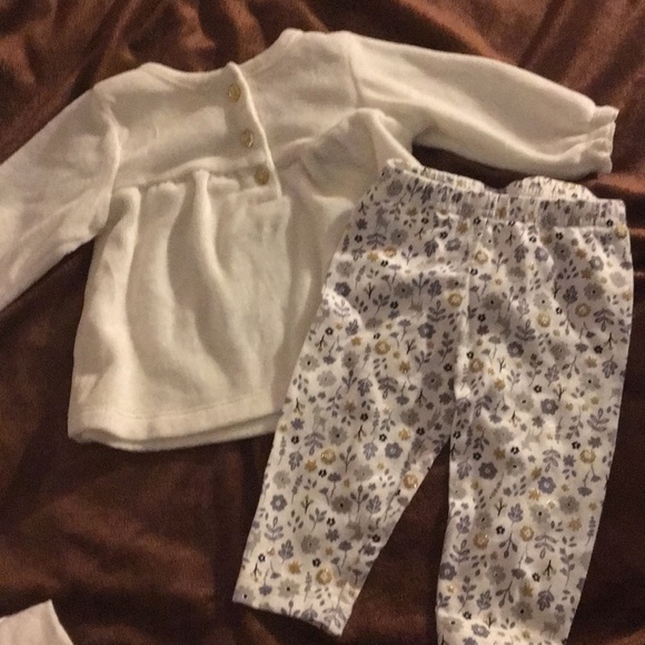 Set - Picture 2 of 2